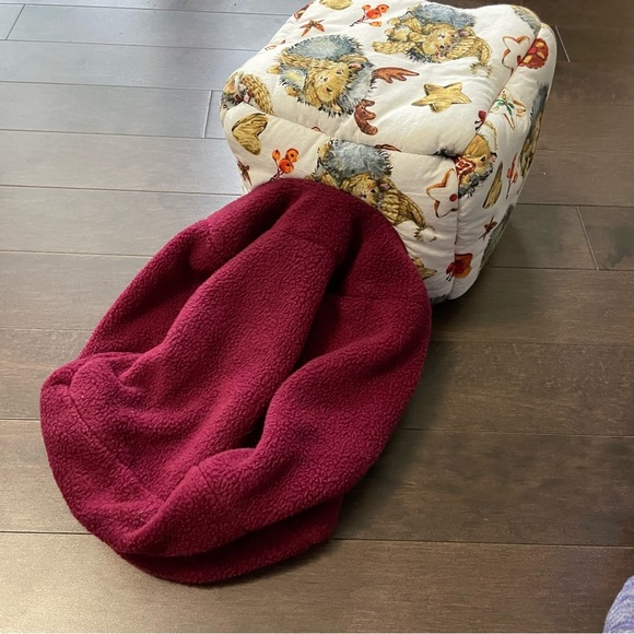 Hedgehog Small Animal Cube House Fleece Hidden Seam Lining 8x8 inches - Picture 3 of 4